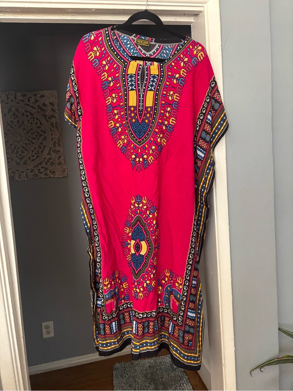 Vibrant Pink Dashiki-Style Women's Kimono